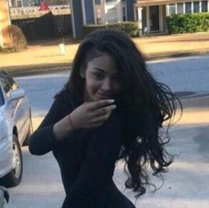 Meet your Posher, Juna